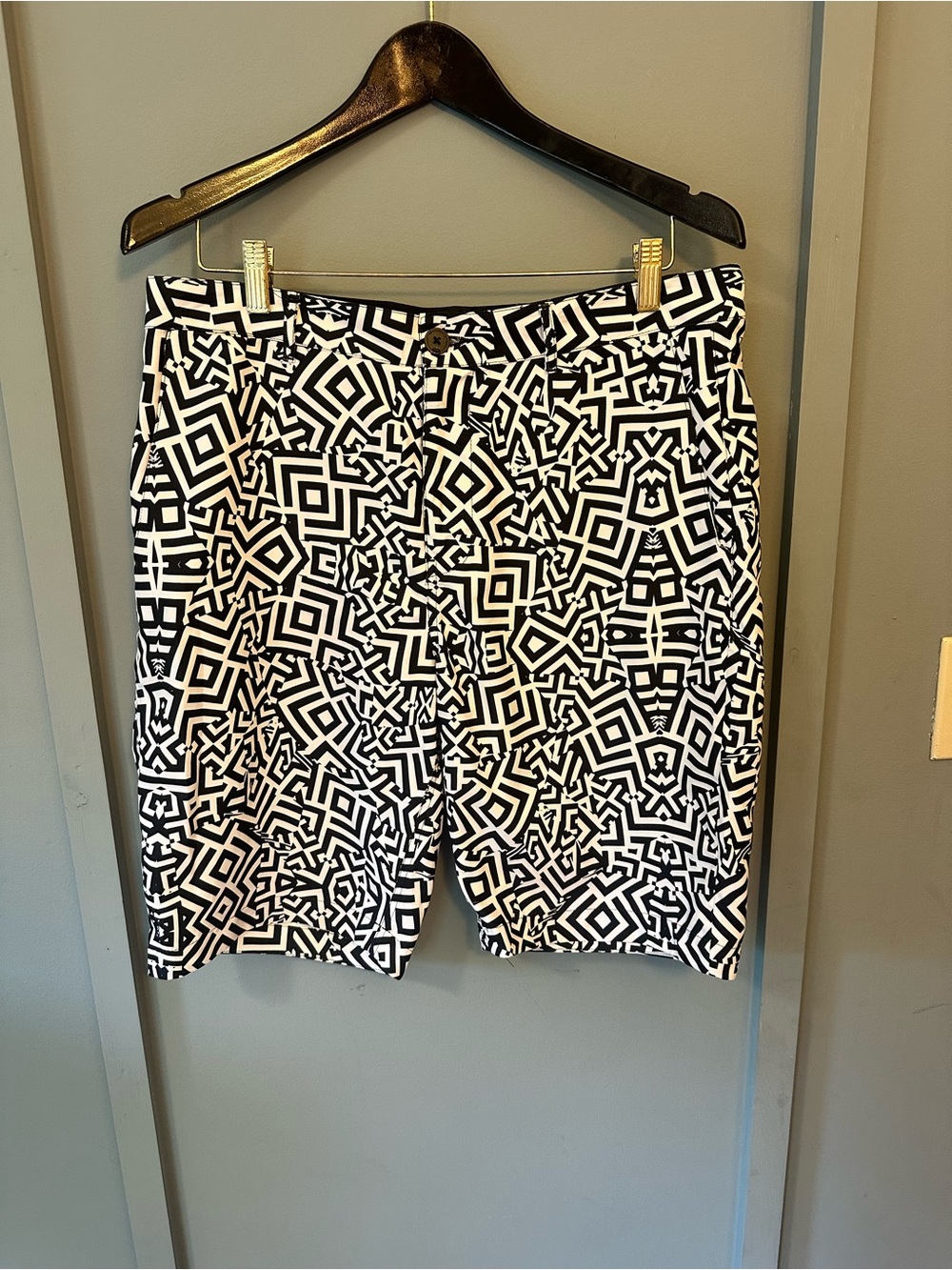 Grassroots Black & White Geometric Print board Shorts